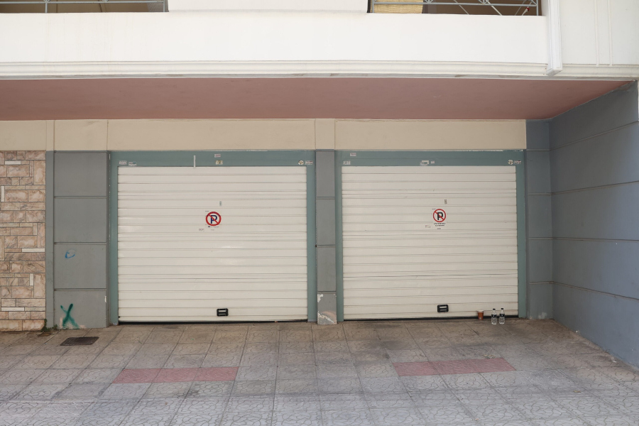 Πειραιάς: Νεκρό ζευγάρι σε γκαράζ – Πιθανή ασφυξία από μονοξείδιο του άνθρακα