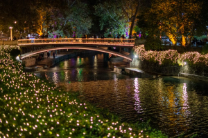 Χριστούγεννα: Tα θεματικά πάρκα προσδίδουν αξία στο τουριστικό προϊόν