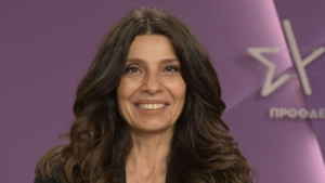 Τσαπανίδου: Να απαντήσει ο κ. Οικονόμου αν παρακολουθούσε η ΕΥΠ τον κ. Φλώρο