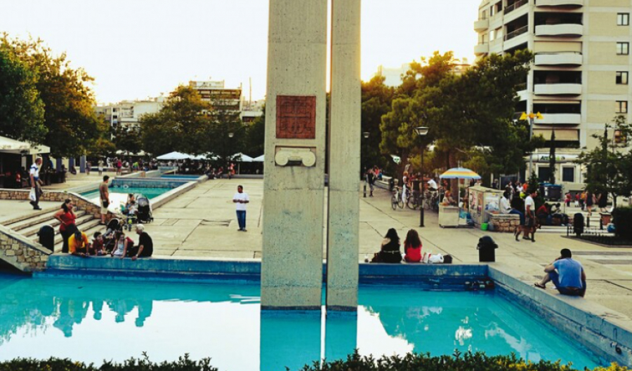 Διέρρηξαν θυρίδες τράπεζας στη Νέα Σμύρνη