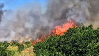 Σε ύφεση η πυρκαγιά στο Ρέθυμνο - Μάχη των πυροσβεστών στην Καλλιθέα Αχαΐας