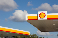 Shell: Η αμοιβή του πρώην επικεφαλής της αυξήθηκε πέρυσι στα 11,4 εκατ. ευρώ
