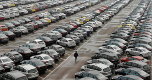Παραμένουν οι καθυστερήσεις στις παραδόσεις αυτοκινήτων