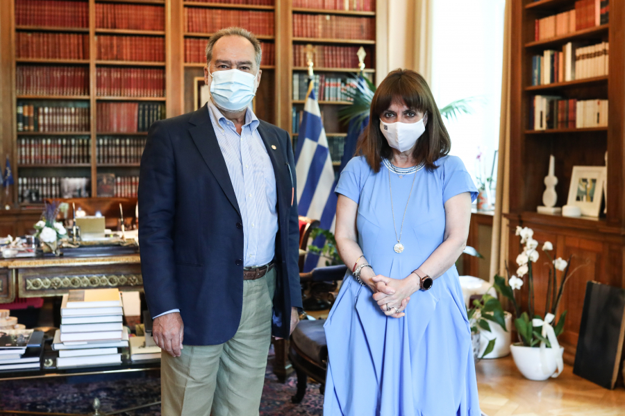 ΠτΔ: Συνάντηση και ενημέρωση από τον Πρόεδρο της ΕΕΠΦ