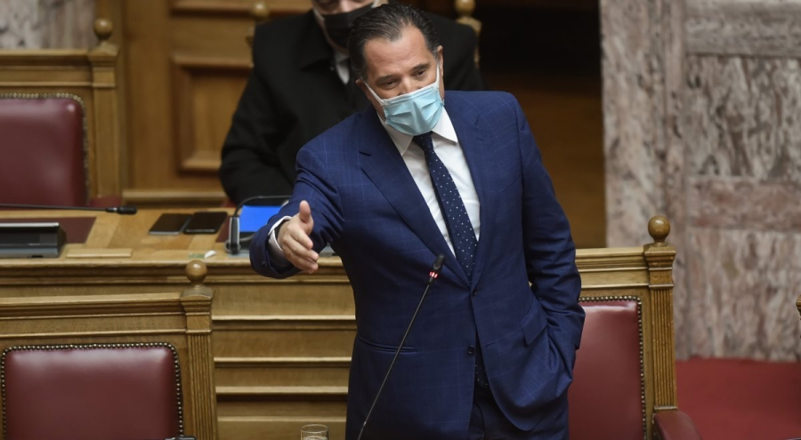 Γεωργιάδης: Ανακοινώσεις για τους κλειστούς χώρους θα γίνουν τη Δευτέρα (vid)