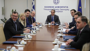 Από το Εθνικής Οικονομίας, ξεκίνησε ο κύκλος επισκέψεων του πρωθυπουργού σε κρίσιμα υπουργεία