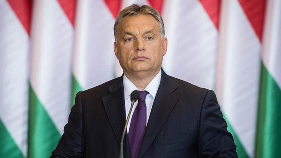 Ο Όρμπαν λέει ότι μάχεται υπέρ των δικαιωμάτων των ομοφυλόφιλων, υπερασπίζεται τον νέο νόμο