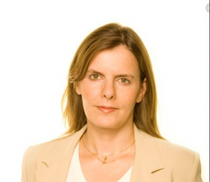 Η πρόεδρος της Ρυθμιστικής Αρχής Σιδηροδρόμων (ΡΑΣ), Ιωάννα Τσιαπαρίκου. 