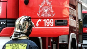 Θεσσαλονίκη: Φωτιά σε εν κινήσει τουριστικό λεωφορείο
