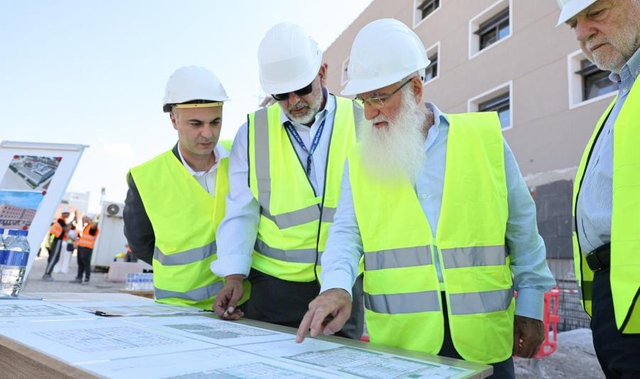 Επίσκεψη του Ιβάν Σαββίδη στις εγκαταστάσεις του ΟΛΘ