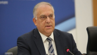 Θεοδωρικάκος: Συζητήσεις με βιομηχανία τροφίμων και σούπερ μάρκετ για εθνική συμφωνία μειώσεων τιμών