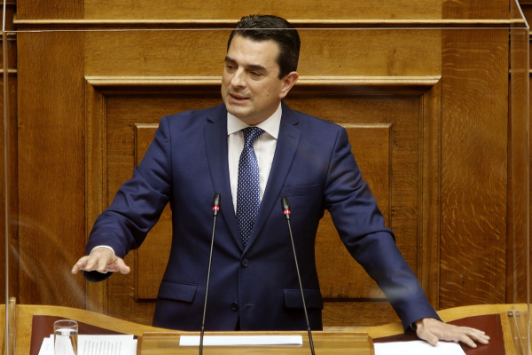 Σκρέκας: Σε δύο εβδομάδες το αργότερο η τροπολογία για τα υπερκέρδη στην ενέργεια