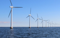 ΗΠΑ: Αναστέλλονται οι άδειες κατασκευής πέντε θαλάσσιων αιολικών πάρκων, λόγω «εθνικής ασφάλειας»