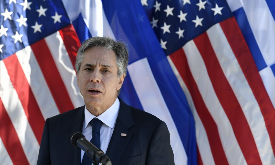 Μπλίνκεν για τις δασικές πυρκαγιές: Στεκόμαστε στο πλευρό της Ελλάδας