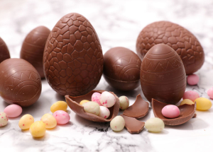 ΗΠΑ: Στα ύψη θα παραμείνουν οι τιμές στα σοκολατένια πασχαλινά αυγά παρά την πτώση της τιμής του κακάο