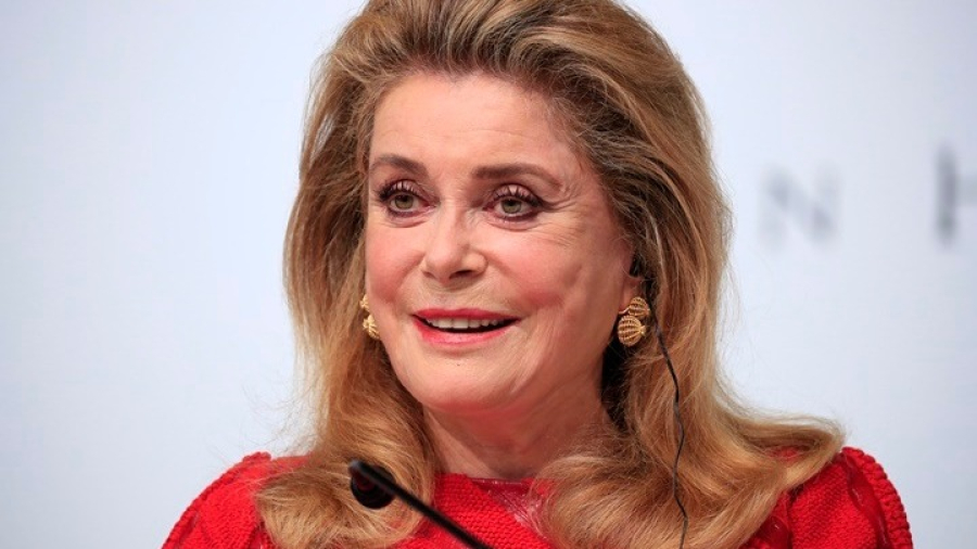 Κατρίν Ντενέβ: Η "Ωραία" της Γαλλίας και του κινηματογράφου γιορτάζει τα 80 της χρόνια