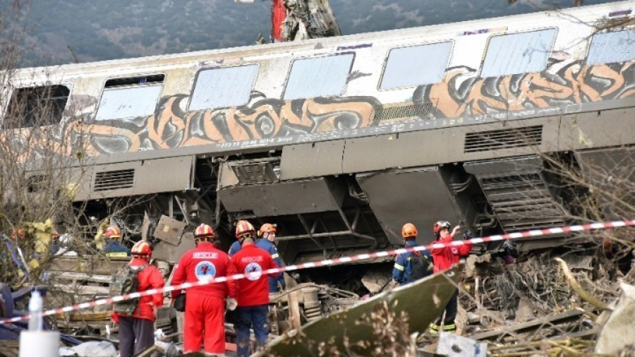 Σύγκρουση τρένων στα Τέμπη - Ιατροδικαστής Λάρισας: Στους 57 οι νεκροί