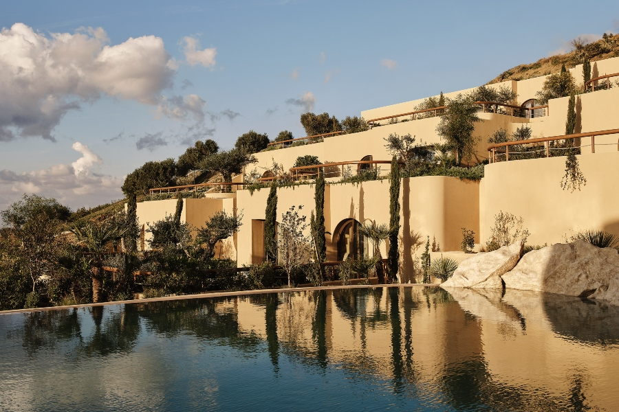 Tella Thera: Στο εξώφυλλο του Condé Nast Traveler, στο επίκεντρο του τουριστικού ενδιαφέροντος η Κρήτη