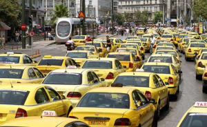 Στάση εργασίας και 24ωρη απεργία ανακοίνωσε το Συνδικάτο Αυτοκινητιστών Ταξί Αττικής