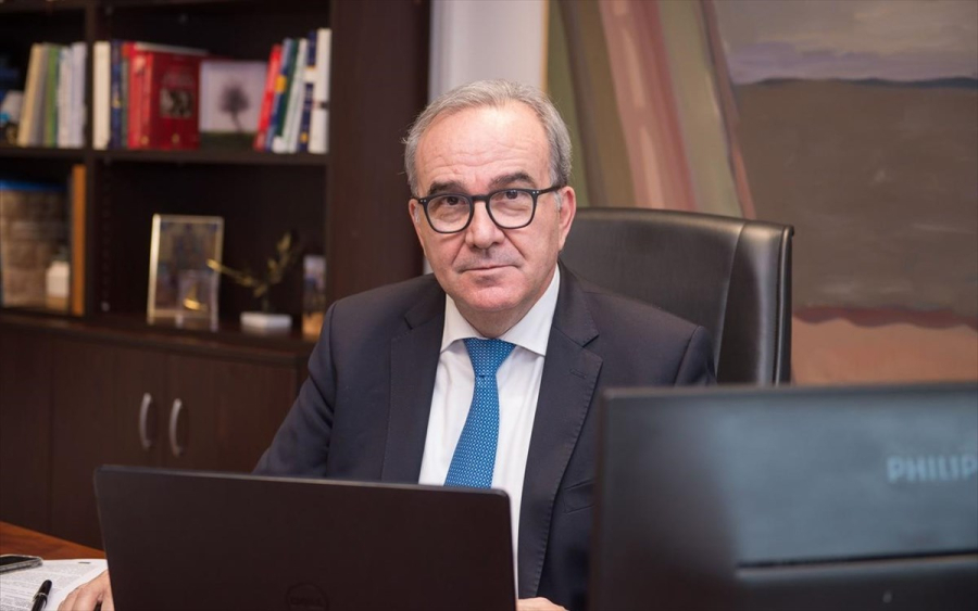 Παπαθανάσης: Το καλάθι του νοικοκυριού έχει μειώσει τουλάχιστον 20% τις τιμές, μεσοσταθμικά