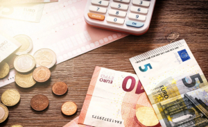 ΟΑΕΔ: Ρυθμίσεις για ειδικό εποχικό βοήθημα- Ποιους αφορά