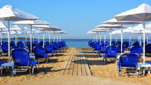 Πάνω από 3.000 καταγγελίες στο δίμηνο Μαΐου- Ιουνίου για αυθαιρεσίες σε παραλίες
