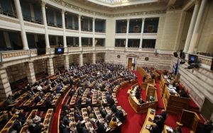 Βουλή: Κατατέθηκε η πρόταση δυσπιστίας κατά της ΝΔ