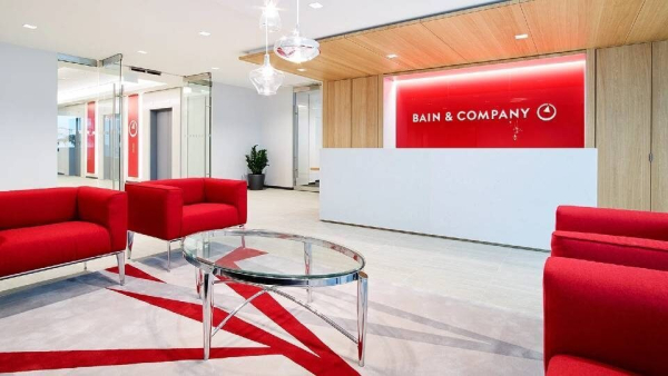 Bain &amp; Company: Το 2025 αναμένεται να είναι κρίσιμο έτος για την πορεία του private equity