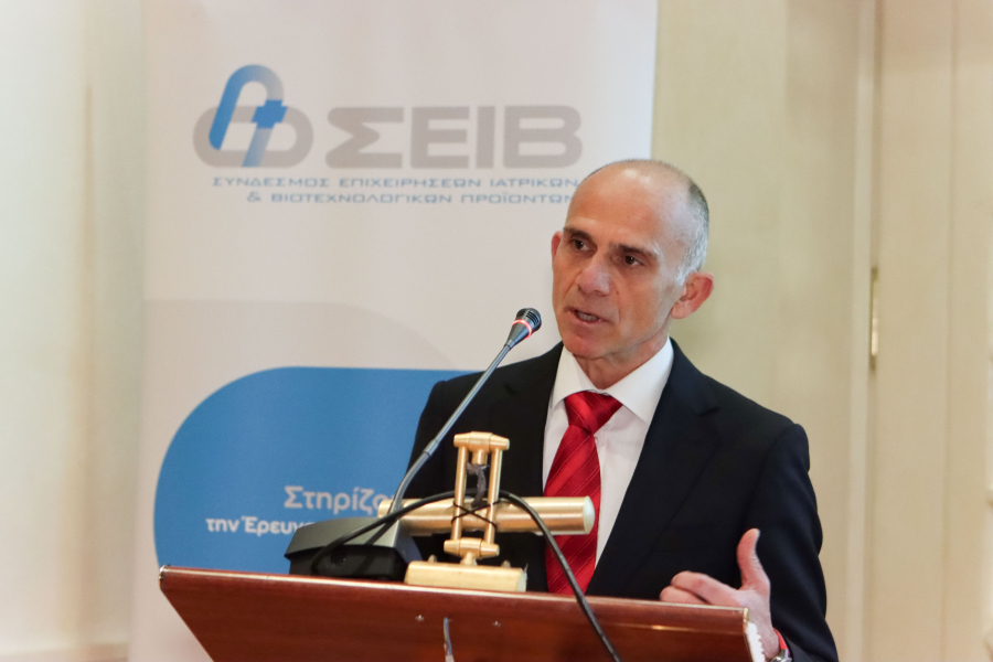 O Πρόεδρος ΣΕΙΒ Δ. Νίκας