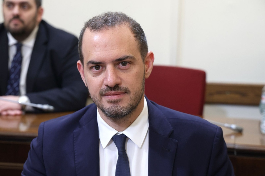 Γιώργος Κώτσηρας: Διακομίστηκε στο Ιπποκράτειο μετά από αδιαθεσία στη Βουλή