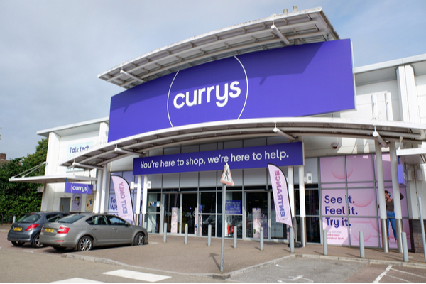 Η κινέζικη JT.com διεκδικεί την Currys