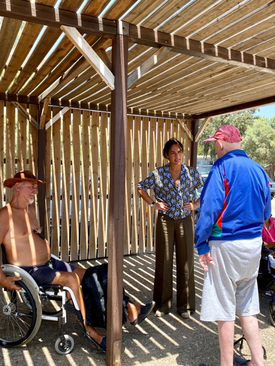 Επίσκεψη της υφυπουργού Δ. Μιχαηλίδου στην παραλία ΠΙΚΠΑ Βούλας