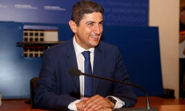 Στο Συμβούλιο Υπουργών Γεωργίας και στο EUMED-9 o Λ. Αυγενάκης