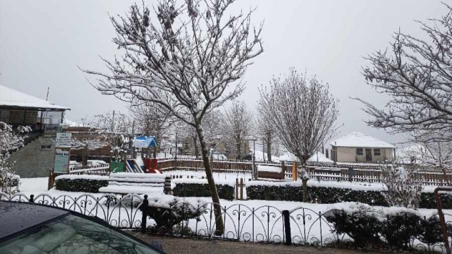 Καιρός: Ψυχρό μέτωπο μικρής διάρκειας στη χώρα με χιονοπτώσεις και στα ημιορεινά