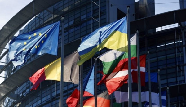 Η Ε.Ε. προειδοποιεί τις δυτικές δημοκρατίες για παραπληροφόρηση από Ρωσία και Κίνα