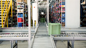 Όμιλος VOYATZOGLOU: Νέο αυτοματοποιημένο σύστημα picking και μεταφοράς παραγγελιών για την INTERCARS