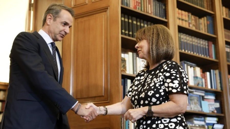 Μητσοτάκης: Έκκληση στους πολίτες να υπακούουν στις οδηγίες της Πολιτικής Προστασίας