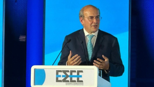 Κ. Χατζηδάκης: Οι πρωτοβουλίες της κυβέρνησης για τη στήριξη των ΜμΕ - «Στήριξη με πράξεις» στο ελληνικό εμπόριο