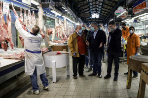 Στη Βαρβάκειο αγορά αυτή την ώρα συνεργεία της ΔΙΜΕΑ για ελέγχους