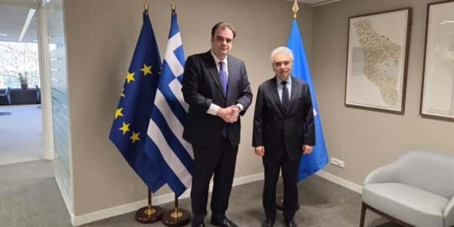 Συνάντηση Πιερρακάκη με επικεφαλής του ΙΕΑ για την κρίση στη Μέση Ανατολή