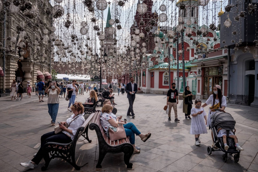 Η Μόσχα ξεκινά την εκστρατεία ενισχυτικών εμβολίων καθώς αυξάνεται ο αριθμός των κρουσμάτων Covid-19