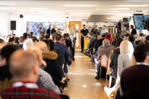 Megas Yeeros: Ανοίγει το δρόμο για νέες τάσεις φαγητού στη βρετανική αγορά