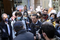 Τσίπρας: Οι πολίτες εδώ και 7 μήνες πληρώνουν 1,5 δισ. την ακρίβεια Μητσοτάκη