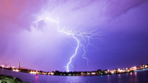 Έκτακτο δελτίο ΕΜΥ: Επιδείνωση καιρού με καταιγίδες, χαλαζοπτώσεις και ριπαίους ανέμους