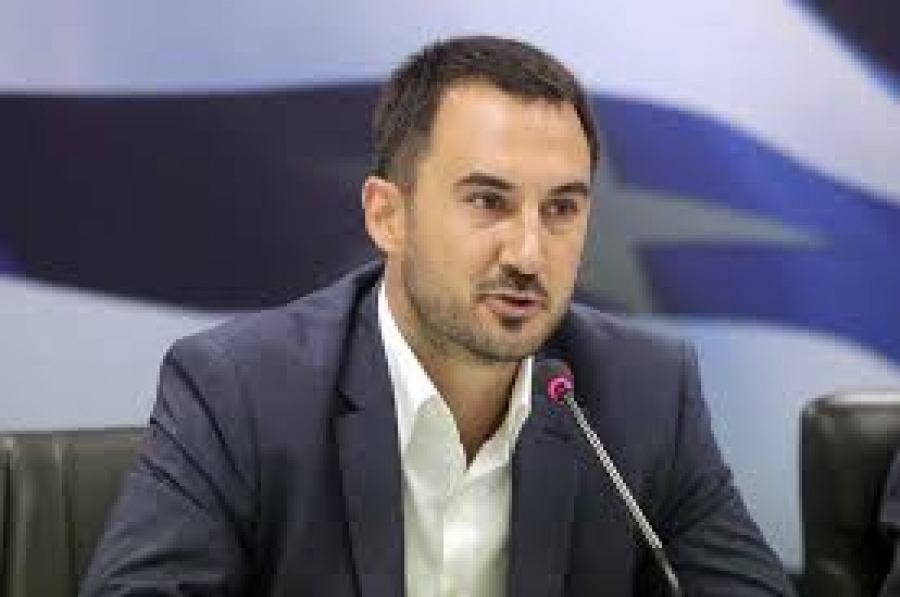 Χαρίτσης: Η κυβέρνηση επιχειρεί να στρέψει τον έναν κλάδο απέναντι στον άλλον