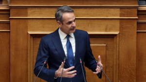 Μητσοτάκης: Η μείωση της φορολογίας ισοδυναμεί με πραγματική αύξηση μισθών