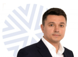 Ο εκπρόσωπος της Quonota Retail Europe Ltd είναι ο Sergey Radchenko.