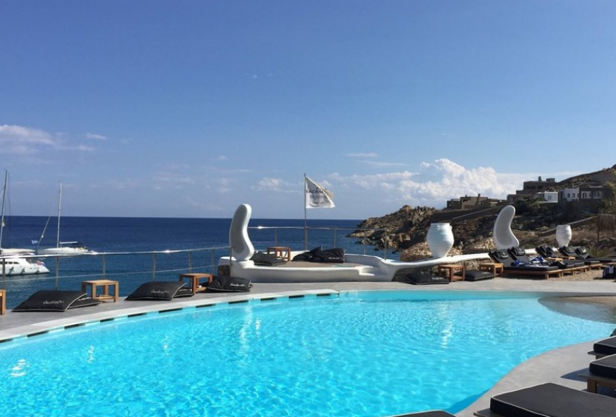 Μύκονος: 48ωρο «λουκέτο» στο Jackie 'O