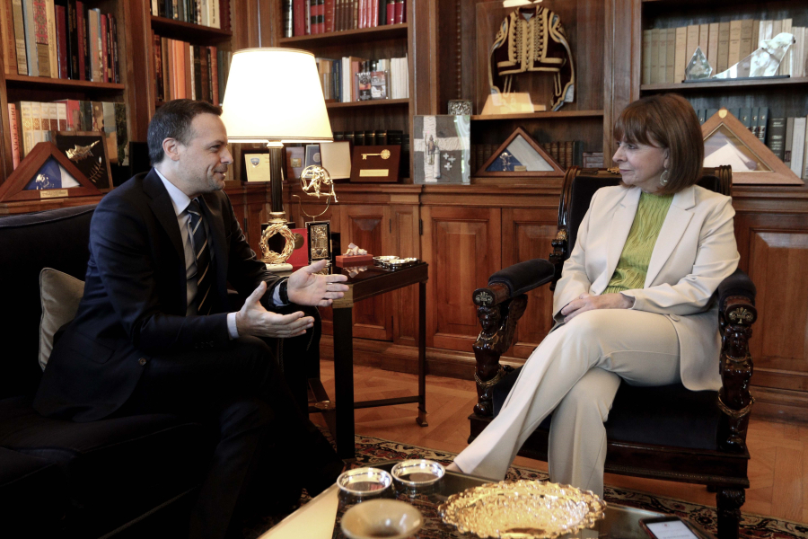 Συνάντηση Χάρη Δούκα με την Πρόεδρο της Δημοκρατίας