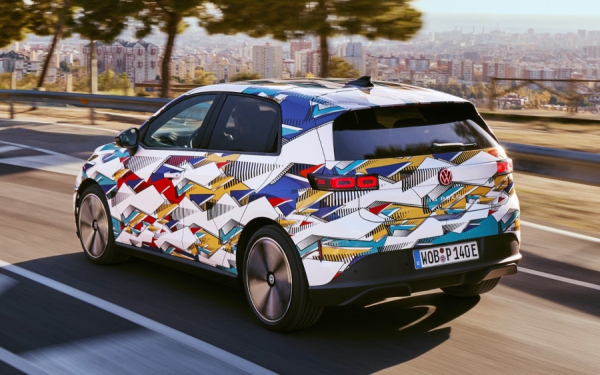 Volkswagen: Οι τελευταίες δοκιμές του ID. Polo στον δρόμο προς τη μαζική παραγωγή